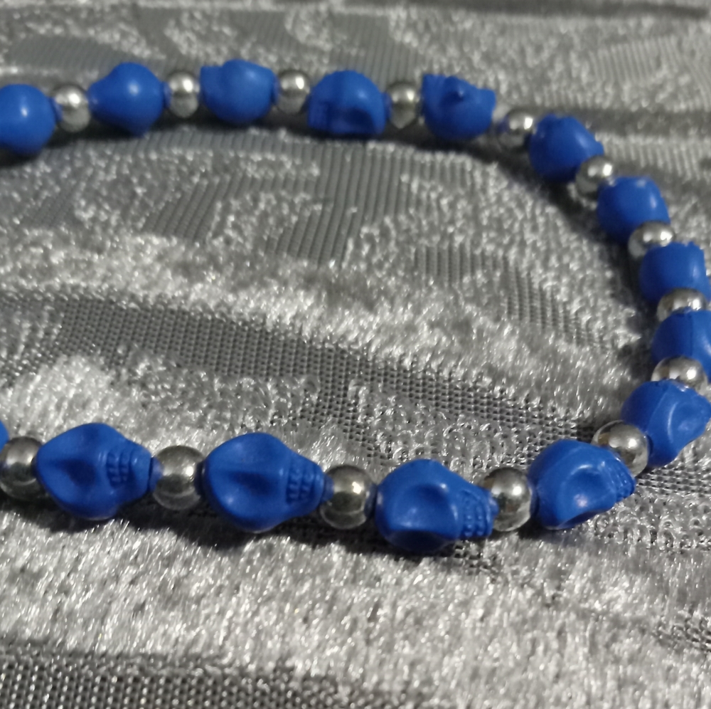 Handmade Skull Bead Bracelet with Silver Beads